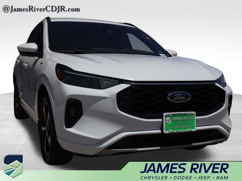 Used 2023 Ford Escape ST-Line Select w/ Tech Pack #2 AWD/4WD image 6