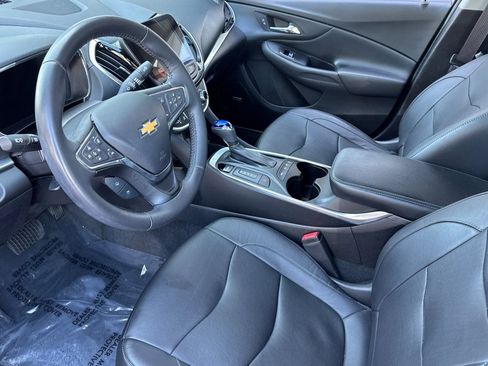Used 2017 Chevrolet Volt Premier w/ Driver Confidence II Package image 11