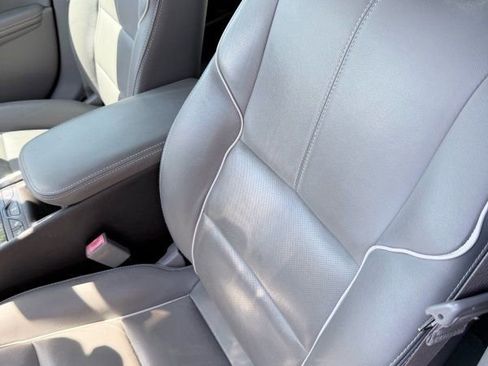 Used 2015 Chevrolet Impala LTZ FWD image 10
