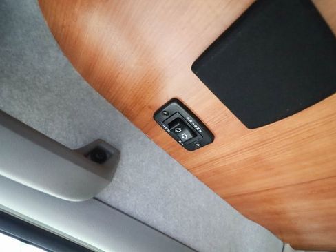 Used 2014 Mercedes-Benz Sprinter 3500 image 51