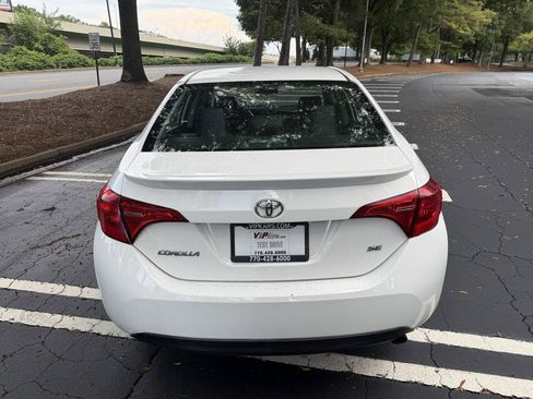 Used 2019 Toyota Corolla SE FWD image 6