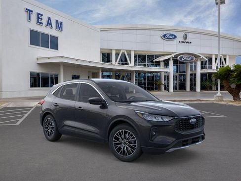 New 2025 Ford Escape SE image 7