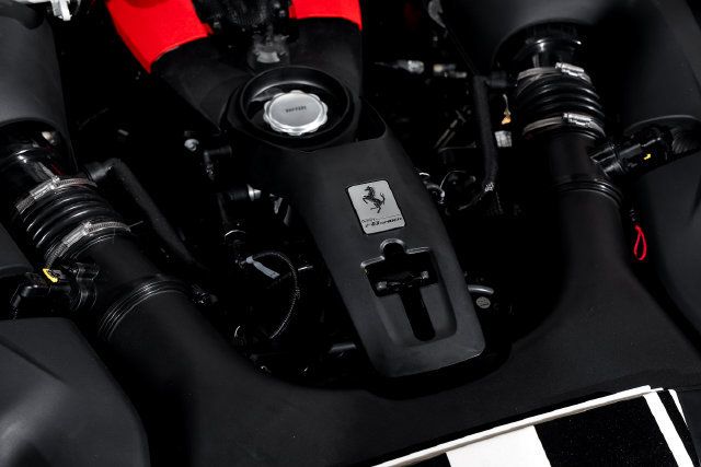Used 2021 Ferrari F8 Tributo RWD image 11