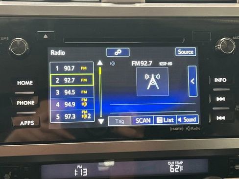 Used 2017 Subaru Outback 2.5i Premium image 21