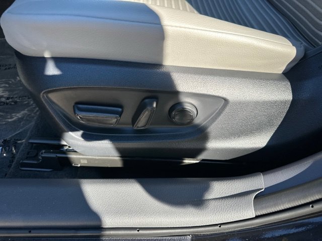 Used 2024 Toyota Camry SE FWD image 26