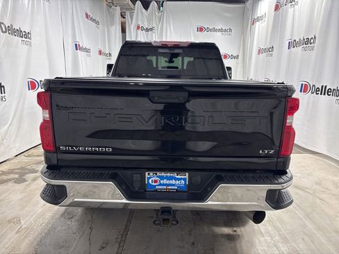 Used 2021 Chevrolet Silverado 2500 LTZ w/ LTZ Premium Package image 4