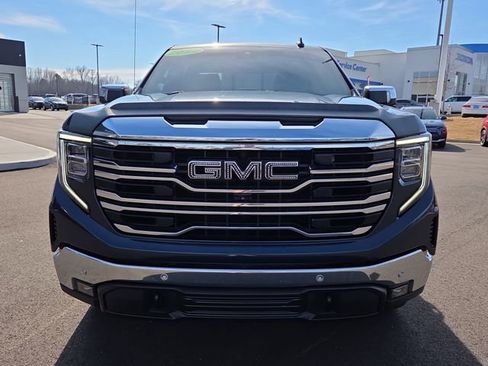 Used 2022 GMC Sierra 1500 SLT w/ SLT Premium Plus Package image 8
