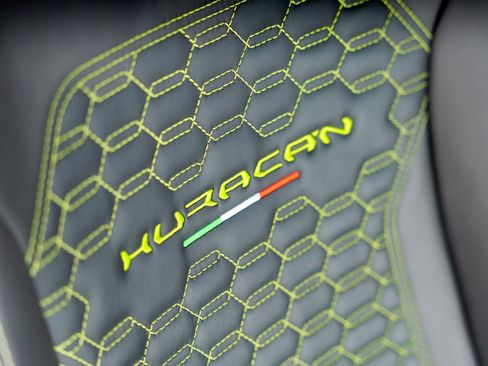 Used 2018 Lamborghini Huracan LP 580-2 image 4