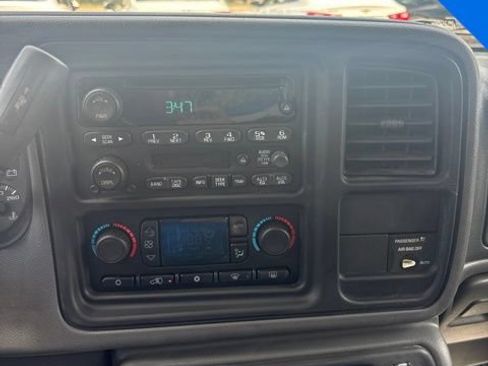 Used 2004 Chevrolet Silverado 1500 LS w/ Light Duty Power Package RWD image 20