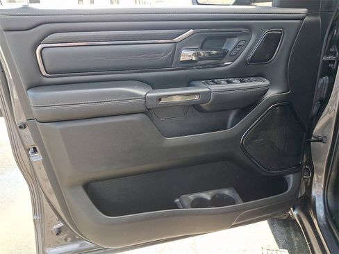 Used 2024 RAM 1500 Limited image 12