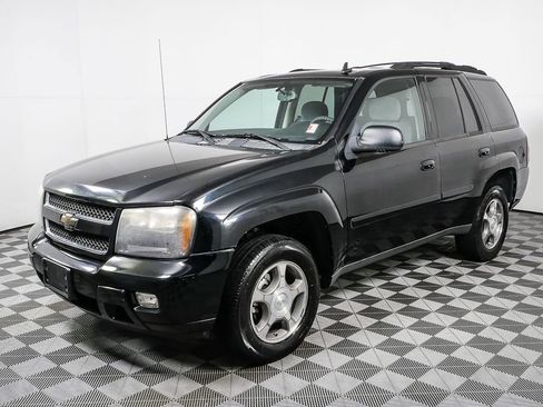 Used 2008 Chevrolet TrailBlazer LT image 1