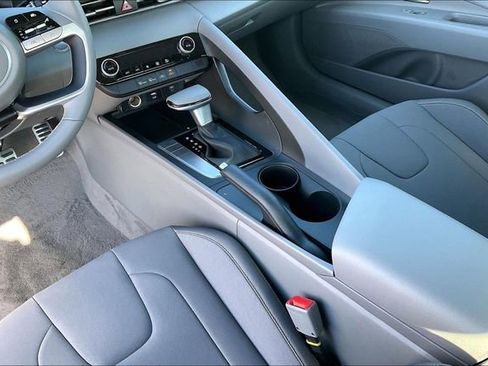 New 2026 Hyundai Elantra SEL Sport Premium FWD image 8
