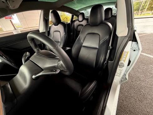 Used 2019 Tesla Model 3 Standard Range Plus image 23