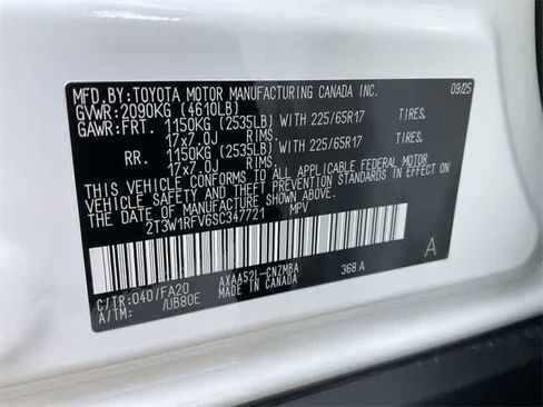 Used 2025 Toyota RAV4 XLE image 29