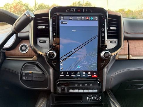 Used 2024 RAM 2500 Limited w/ Safety Group image 20