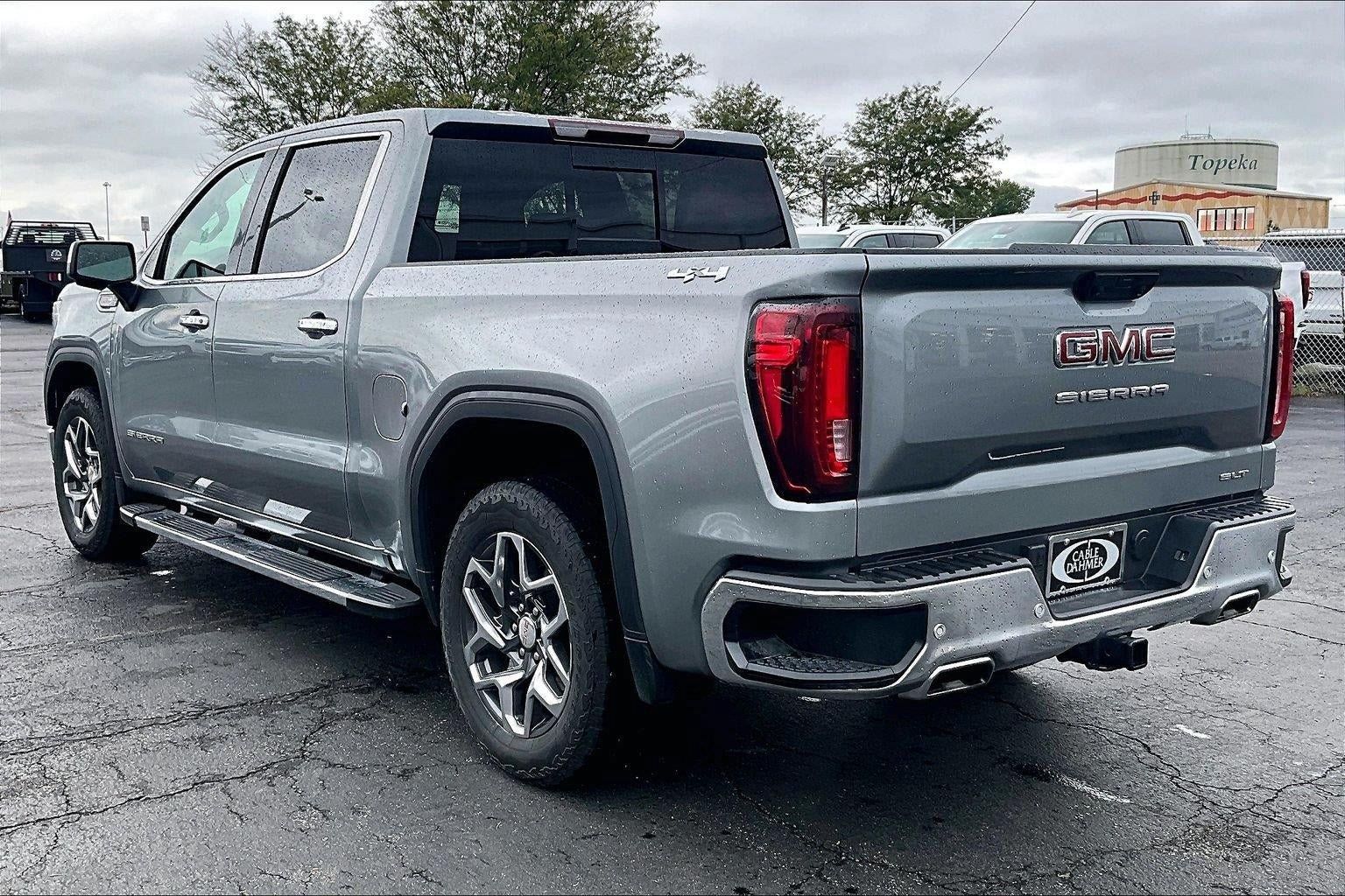 Used 2024 GMC Sierra 1500 SLT w/ SLT Premium Plus Package AWD/4WD image 5