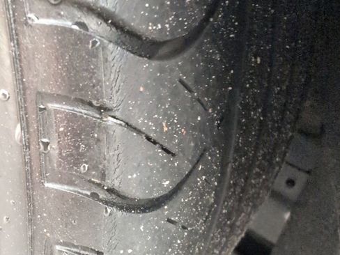 Used 2018 Ford Focus SEL w/ Cold Weather Package FWD image 19