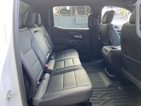 Used 2025 Chevrolet Silverado EV RST AWD/4WD image 17