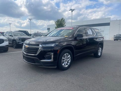 Used 2022 Chevrolet Traverse LS FWD image 3