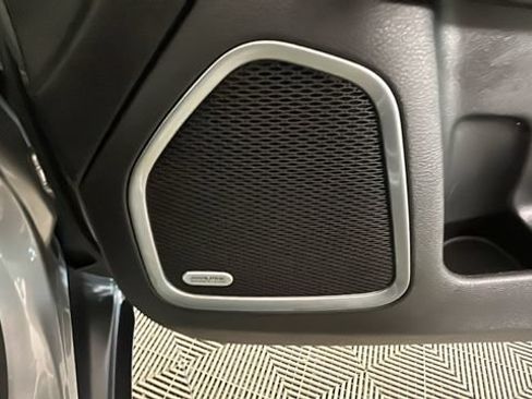 Used 2023 Jeep Compass Latitude w/ Sun and Sound Group AWD/4WD image 31