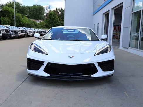 Used 2024 Chevrolet Corvette Stingray Preferred Conv w/ Z51 Performance Package RWD image 5