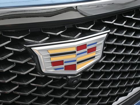 Used 2025 Cadillac Escalade ESV Sport Platinum AWD/4WD image 13