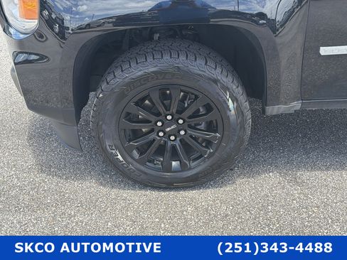 Used 2022 GMC Canyon Elevation w/ Elevation Premium Package RWD image 9
