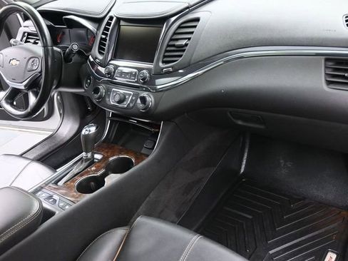 Used 2015 Chevrolet Impala LTZ image 27