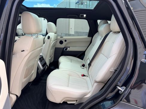 Used 2017 Land Rover Range Rover Sport HSE AWD/4WD image 25