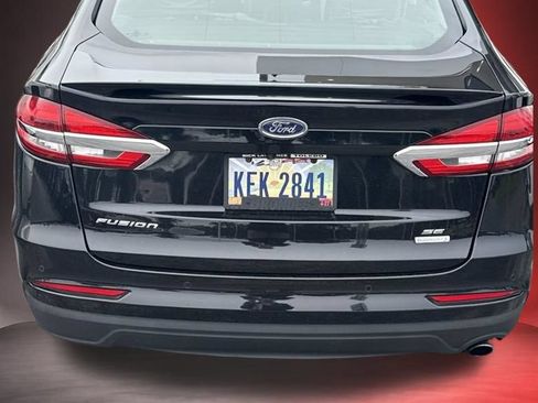 Used 2020 Ford Fusion SE w/ Equipment Group 151A FWD image 1
