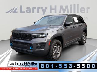 Used 2023 Jeep Grand Cherokee Trailhawk w/ Luxury Tech Group III AWD/4WD video 1