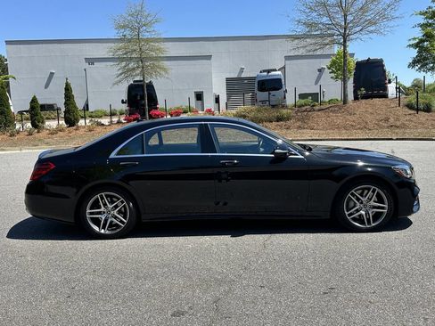 Used 2019 Mercedes-Benz S 560 Sedan image 9