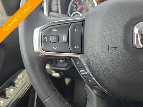 Used 2025 RAM 1500 Laramie AWD/4WD image 23