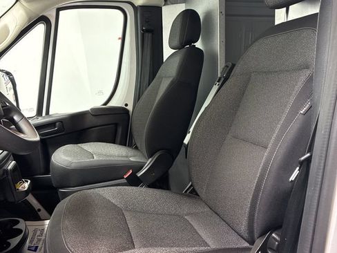 Used 2025 RAM ProMaster 2500 w/ Safety Group FWD image 11