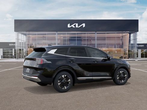 Certified 2026 Kia Sportage LX FWD image 4