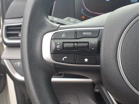 Used 2023 Kia Sportage LX FWD image 13