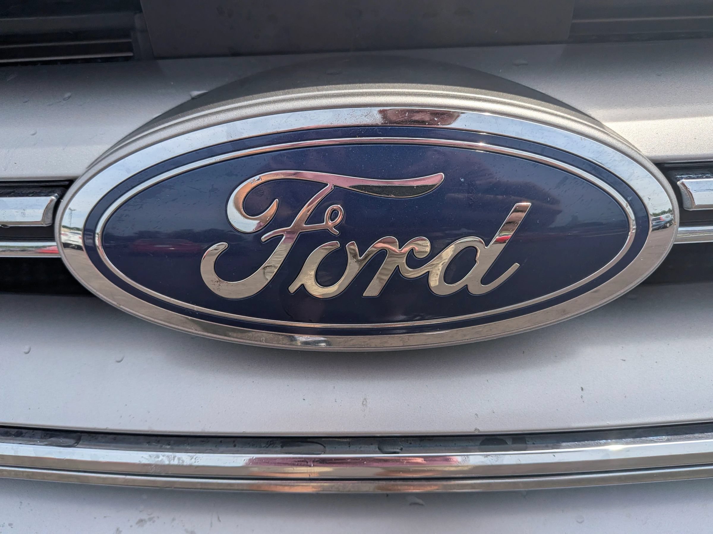 Used 2018 Ford Edge SEL w/ Equipment Group 201A AWD/4WD image 12