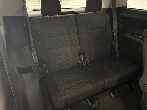 Used 2023 GMC Acadia SLE image 23