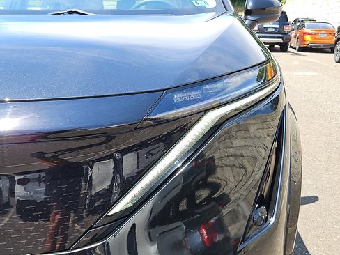 Certified 2024 Nissan Ariya AWD image 9