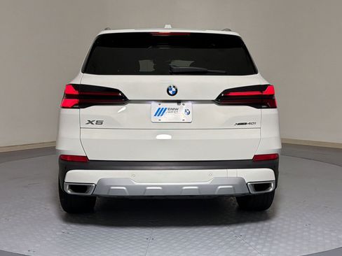 Used 2025 BMW X5 xDrive40i w/ Parking Assistance Package AWD/4WD image 9