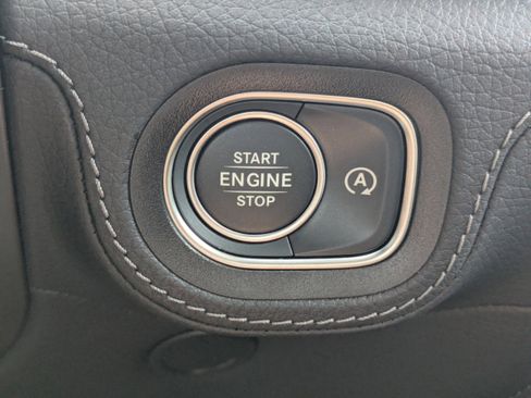 New 2026 Mercedes-Benz GLE 450 4MATIC image 32