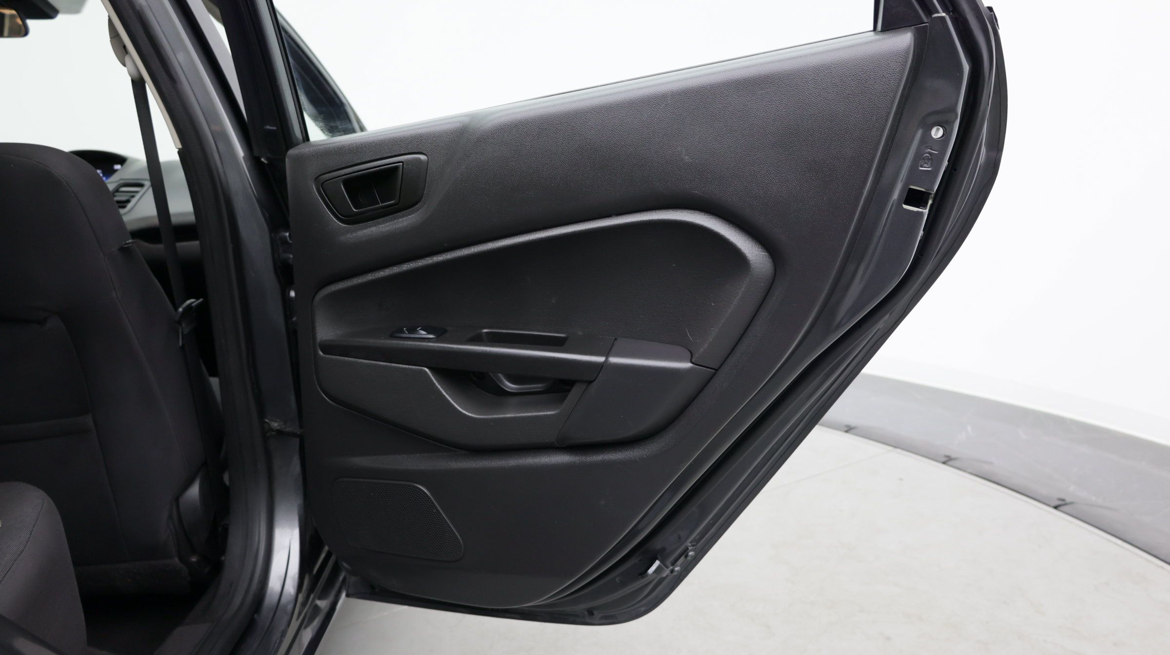 Used 2018 Ford Fiesta SE FWD image 30