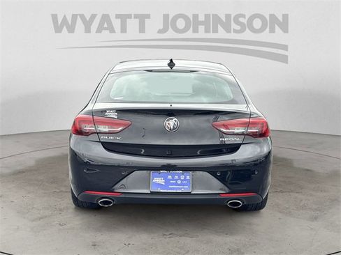 Used 2018 Buick Regal Preferred w/ Sights and Sounds Package image 4