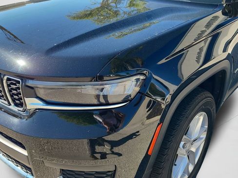 Used 2021 Jeep Grand Cherokee L Laredo w/ Luxury Tech Group I image 28