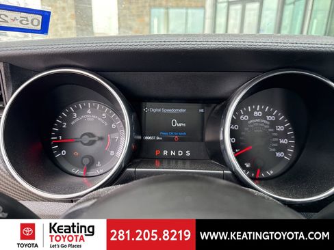 Used 2019 Ford Mustang Coupe w/ Black Accent Package RWD image 14