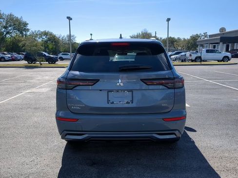 New 2026 Mitsubishi Outlander SEL FWD image 7