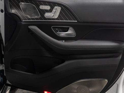 Used 2026 Mercedes-Benz Maybach GLS 600 4MATIC image 58