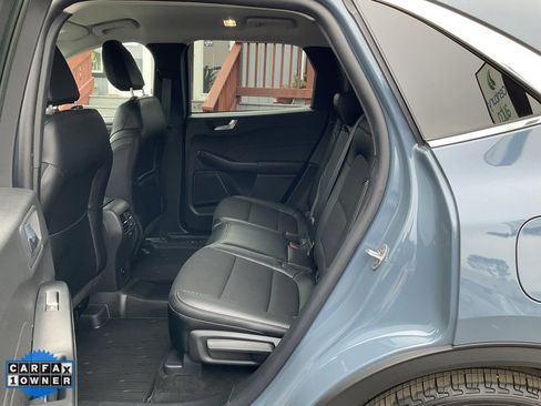 Used 2025 Ford Escape SE image 7