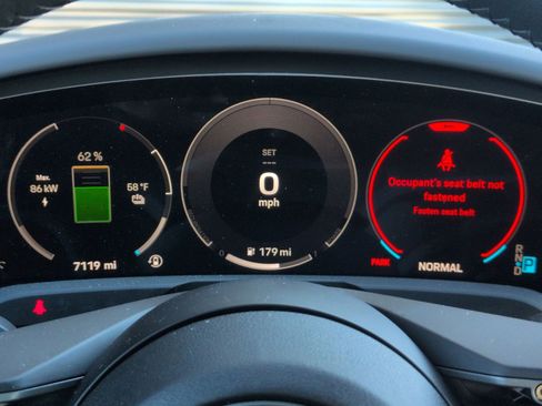 Certified 2025 Porsche Taycan 4 Cross Turismo image 17