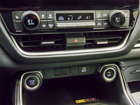 Certified 2025 Toyota Grand Highlander AWD image 20